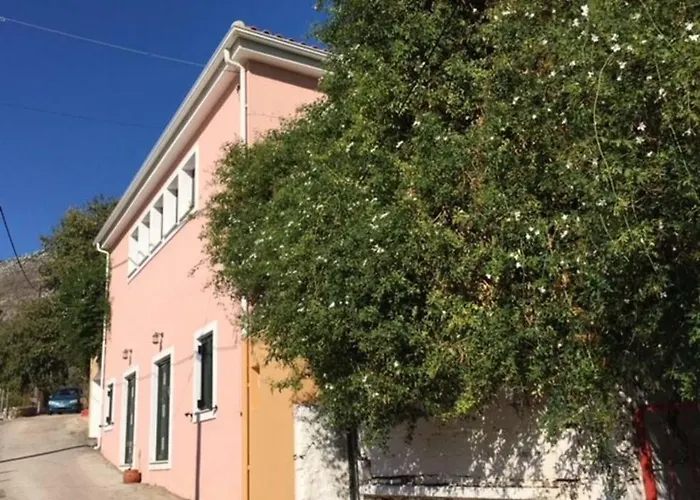 Old Olive House * Kourouklata