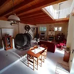 Old Olive House فيلة *