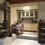 Old Olive House فيلة
